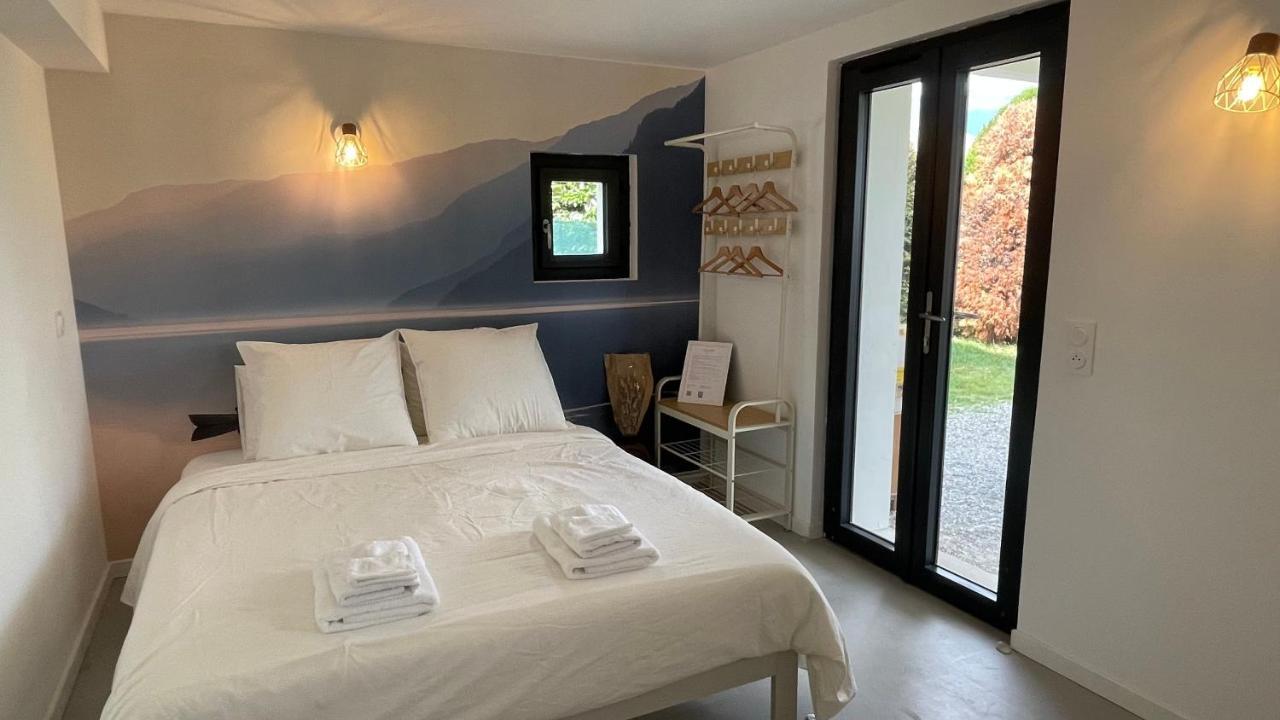Le Chalet De La Plage Sévrier Exterior foto